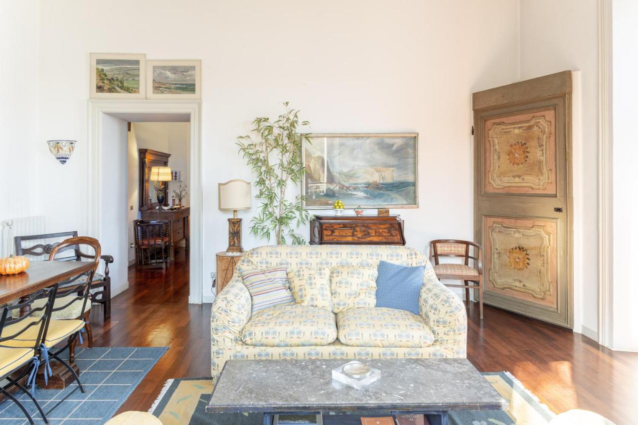Villa Niobe - Exclusive Lakefront Apartment With Private Beach Stresa Exterior foto