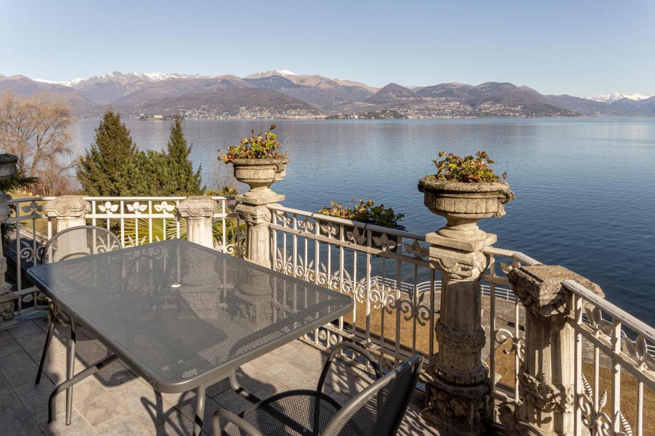 Villa Niobe - Exclusive Lakefront Apartment With Private Beach Stresa Exterior foto