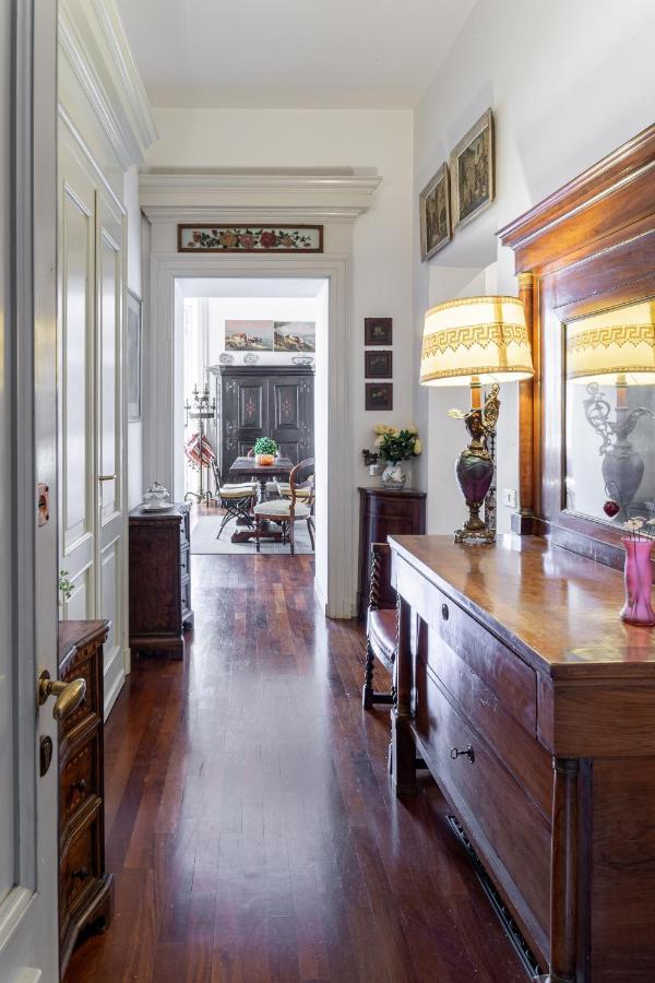 Villa Niobe - Exclusive Lakefront Apartment With Private Beach Stresa Exterior foto