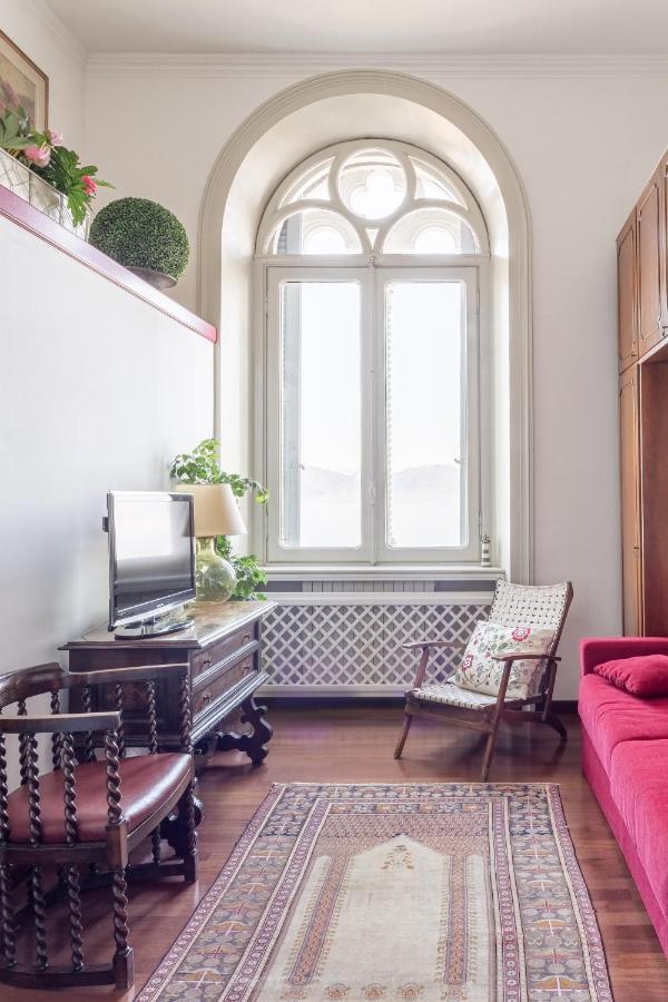 Villa Niobe - Exclusive Lakefront Apartment With Private Beach Stresa Exterior foto